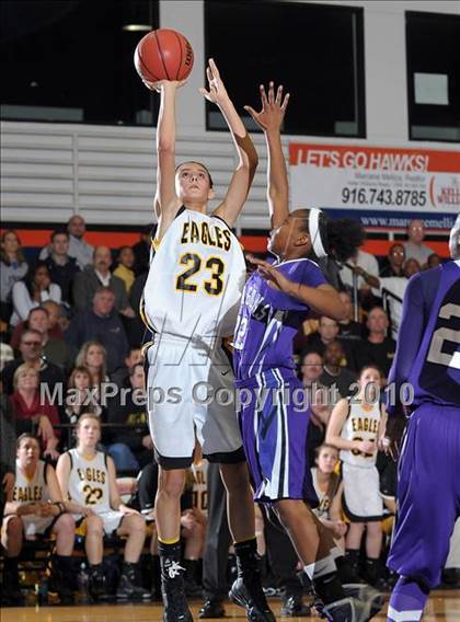 Thumbnail 2 in Sacramento vs. Del Oro (CIF SJS D3 Playoffs) photogallery.
