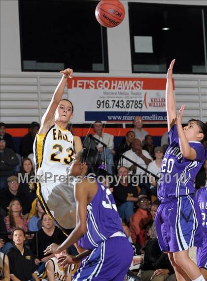 Thumbnail 3 in Sacramento vs. Del Oro (CIF SJS D3 Playoffs) photogallery.