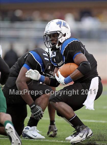 Thumbnail 3 in Dekaney vs. Longview (5A Division 2 Region 2 Semifinals) photogallery.