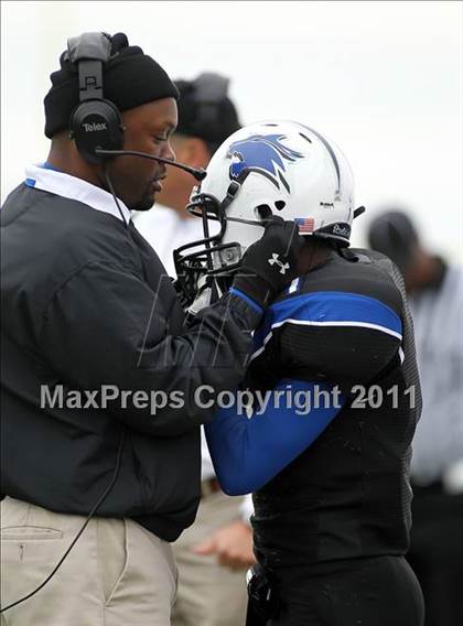 Thumbnail 1 in Dekaney vs. Longview (5A Division 2 Region 2 Semifinals) photogallery.