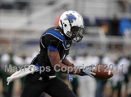 Thumbnail 2 in Dekaney vs. Longview (5A Division 2 Region 2 Semifinals) photogallery.