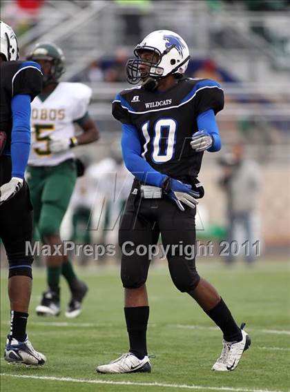Thumbnail 2 in Dekaney vs. Longview (5A Division 2 Region 2 Semifinals) photogallery.