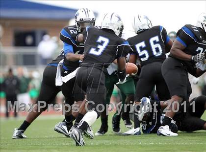 Thumbnail 3 in Dekaney vs. Longview (5A Division 2 Region 2 Semifinals) photogallery.