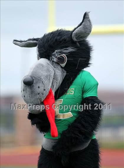 Thumbnail 2 in Dekaney vs. Longview (5A Division 2 Region 2 Semifinals) photogallery.