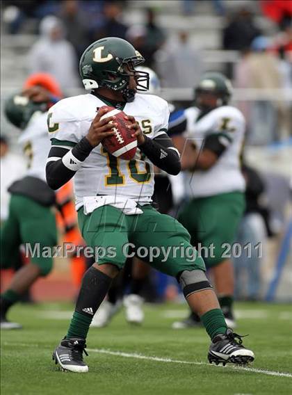 Thumbnail 1 in Dekaney vs. Longview (5A Division 2 Region 2 Semifinals) photogallery.