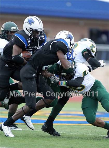 Thumbnail 1 in Dekaney vs. Longview (5A Division 2 Region 2 Semifinals) photogallery.