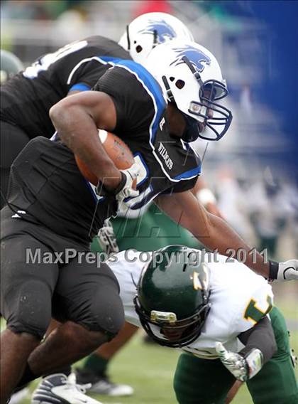 Thumbnail 1 in Dekaney vs. Longview (5A Division 2 Region 2 Semifinals) photogallery.