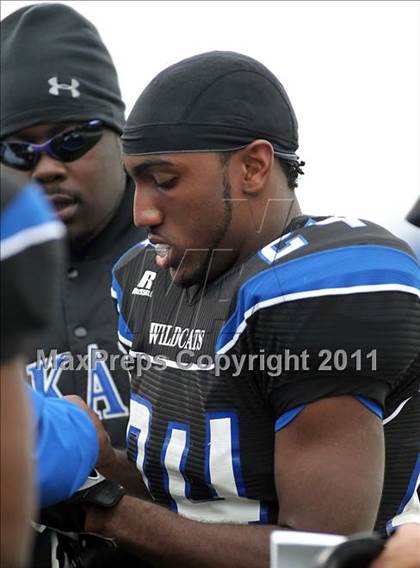 Thumbnail 2 in Dekaney vs. Longview (5A Division 2 Region 2 Semifinals) photogallery.