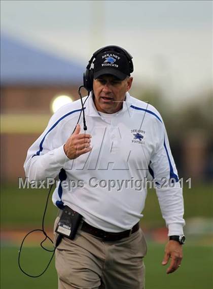 Thumbnail 2 in Dekaney vs. Longview (5A Division 2 Region 2 Semifinals) photogallery.