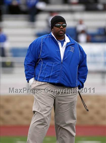 Thumbnail 2 in Dekaney vs. Longview (5A Division 2 Region 2 Semifinals) photogallery.