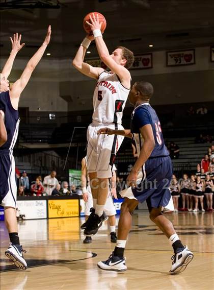 Thumbnail 2 in Liberty vs. Cave Spring (VHSL AA D3 Semifinal) photogallery.