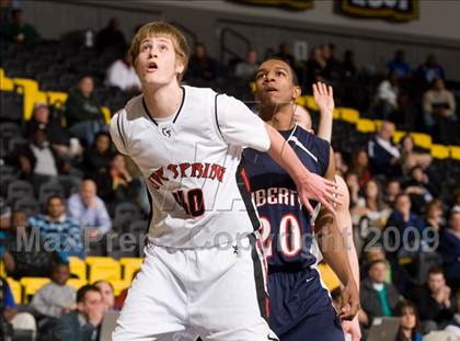 Thumbnail 2 in Liberty vs. Cave Spring (VHSL AA D3 Semifinal) photogallery.