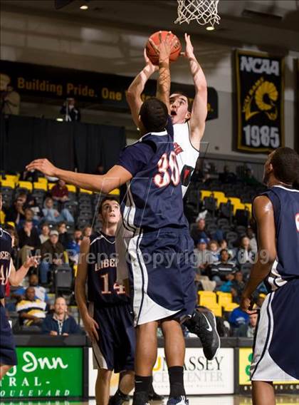 Thumbnail 2 in Liberty vs. Cave Spring (VHSL AA D3 Semifinal) photogallery.