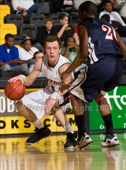 Thumbnail 2 in Liberty vs. Cave Spring (VHSL AA D3 Semifinal) photogallery.