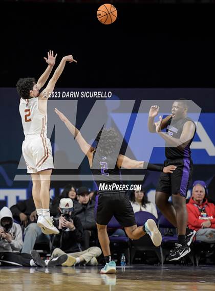 Thumbnail 2 in Millennium vs Campo Verde (AIA 5A Final) photogallery.