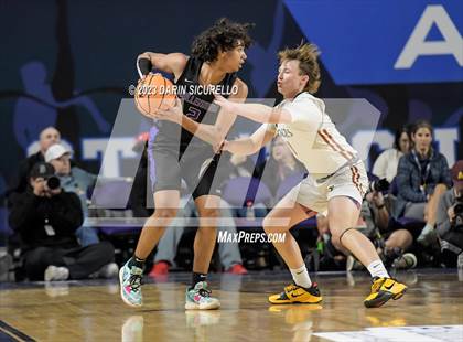 Thumbnail 2 in Millennium vs Campo Verde (AIA 5A Final) photogallery.