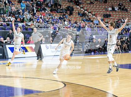 Thumbnail 2 in Millennium vs Campo Verde (AIA 5A Final) photogallery.