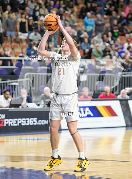 Thumbnail 2 in Millennium vs Campo Verde (AIA 5A Final) photogallery.