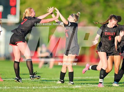 Thumbnail 3 in Bishop Ludden vs Tully photogallery.