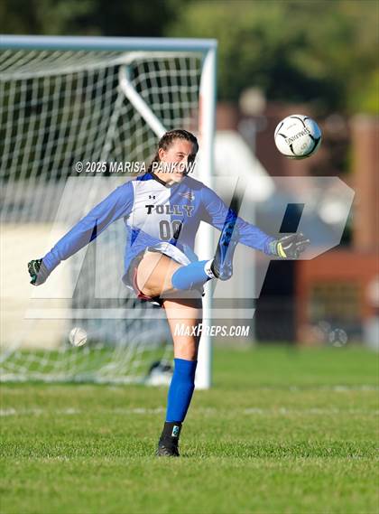 Thumbnail 3 in Bishop Ludden vs Tully photogallery.