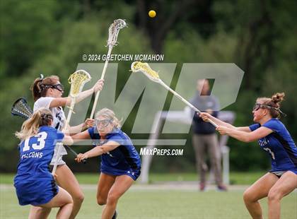 Thumbnail 3 in Ludlowe @ Wilton (FCIAC 1/4 finals) photogallery.