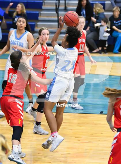 Thumbnail 2 in Seton Catholic @ Cactus photogallery.