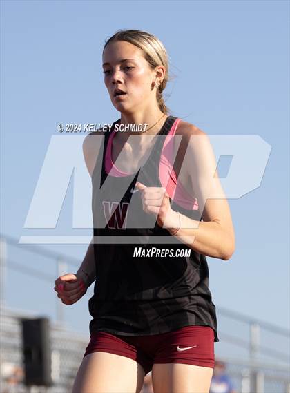 Thumbnail 2 in Weatherford Eagle Invitational (1600 Meter) photogallery.
