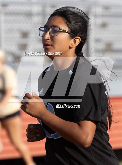 Thumbnail 3 in Weatherford Eagle Invitational (1600 Meter) photogallery.