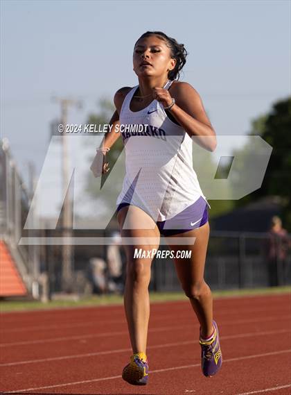 Thumbnail 3 in Weatherford Eagle Invitational (1600 Meter) photogallery.