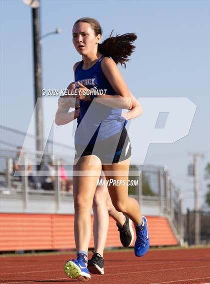 Thumbnail 3 in Weatherford Eagle Invitational (1600 Meter) photogallery.