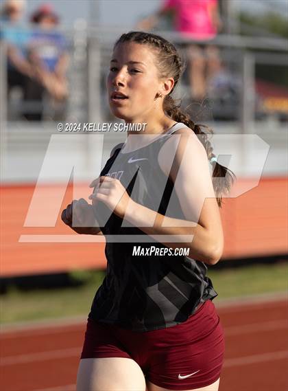 Thumbnail 3 in Weatherford Eagle Invitational (1600 Meter) photogallery.