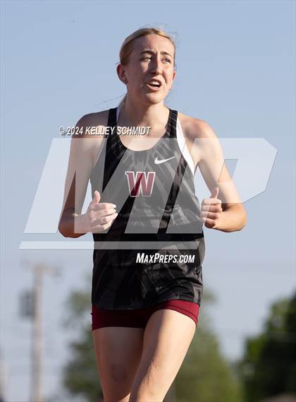 Thumbnail 2 in Weatherford Eagle Invitational (1600 Meter) photogallery.