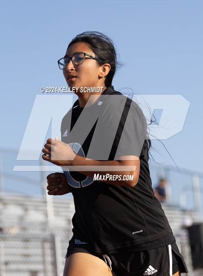 Thumbnail 1 in Weatherford Eagle Invitational (1600 Meter) photogallery.