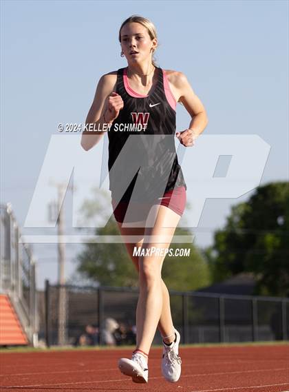 Thumbnail 1 in Weatherford Eagle Invitational (1600 Meter) photogallery.