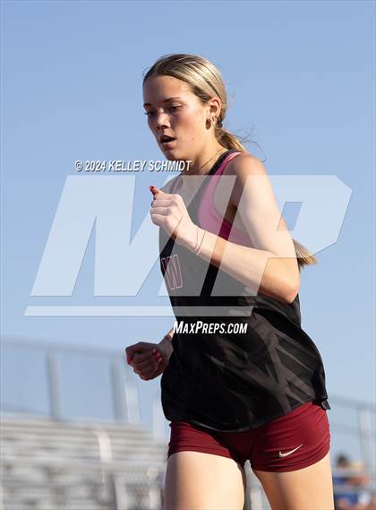 Thumbnail 3 in Weatherford Eagle Invitational (1600 Meter) photogallery.