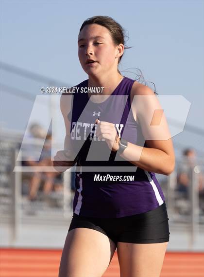 Thumbnail 3 in Weatherford Eagle Invitational (1600 Meter) photogallery.
