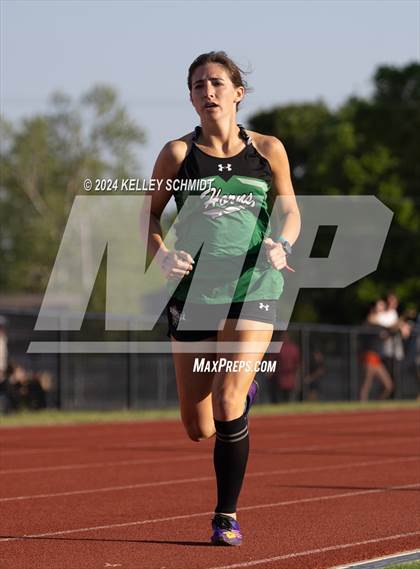 Thumbnail 2 in Weatherford Eagle Invitational (1600 Meter) photogallery.