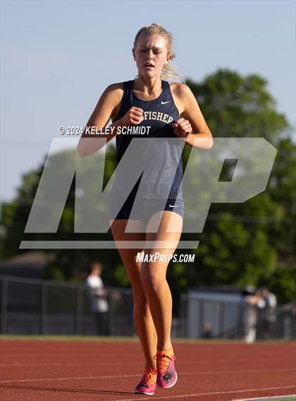 Thumbnail 2 in Weatherford Eagle Invitational (1600 Meter) photogallery.