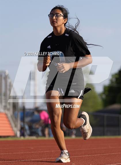 Thumbnail 3 in Weatherford Eagle Invitational (1600 Meter) photogallery.