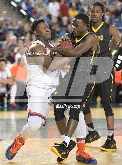 Thumbnail 3 in Lincoln vs. Rainier Beach (WIAA 3A Semifinal)  photogallery.