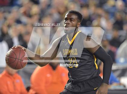 Thumbnail 2 in Lincoln vs. Rainier Beach (WIAA 3A Semifinal)  photogallery.