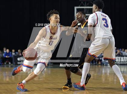 Thumbnail 1 in Lincoln vs. Rainier Beach (WIAA 3A Semifinal)  photogallery.
