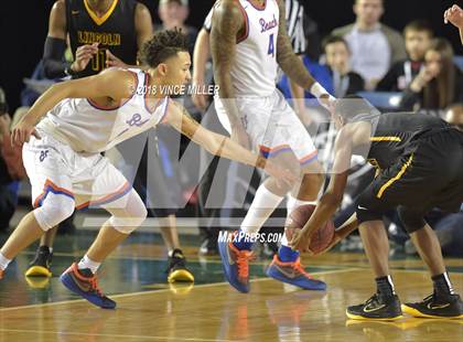 Thumbnail 2 in Lincoln vs. Rainier Beach (WIAA 3A Semifinal)  photogallery.