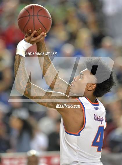 Thumbnail 3 in Lincoln vs. Rainier Beach (WIAA 3A Semifinal)  photogallery.