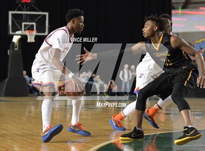 Thumbnail 2 in Lincoln vs. Rainier Beach (WIAA 3A Semifinal)  photogallery.
