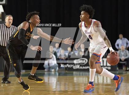 Thumbnail 2 in Lincoln vs. Rainier Beach (WIAA 3A Semifinal)  photogallery.