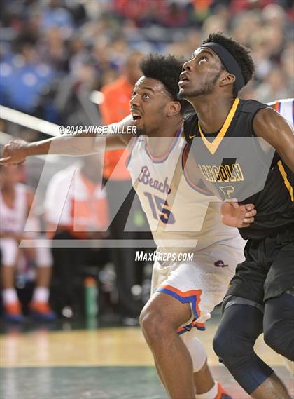 Thumbnail 3 in Lincoln vs. Rainier Beach (WIAA 3A Semifinal)  photogallery.