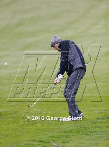 Thumbnail 2 in Westosha Central Invitational photogallery.