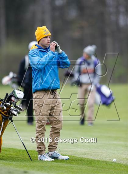 Thumbnail 2 in Westosha Central Invitational photogallery.