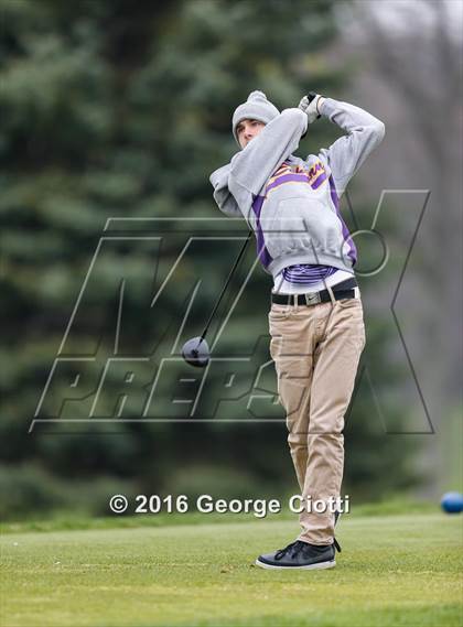 Thumbnail 2 in Westosha Central Invitational photogallery.